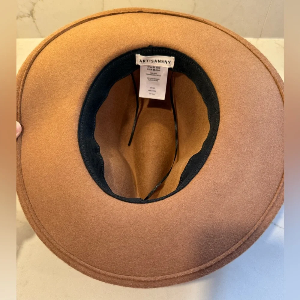 Artisan NY Classic Fedora Hat 100% Wool Tan Brown Faux Leather Adjustable Size